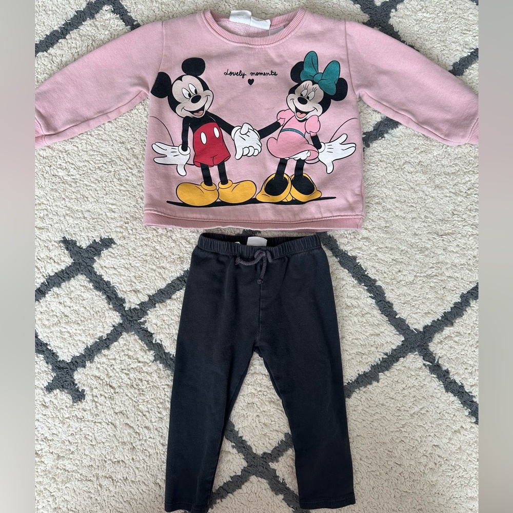 Minnie Mouse Pink Graphic 2 piece set